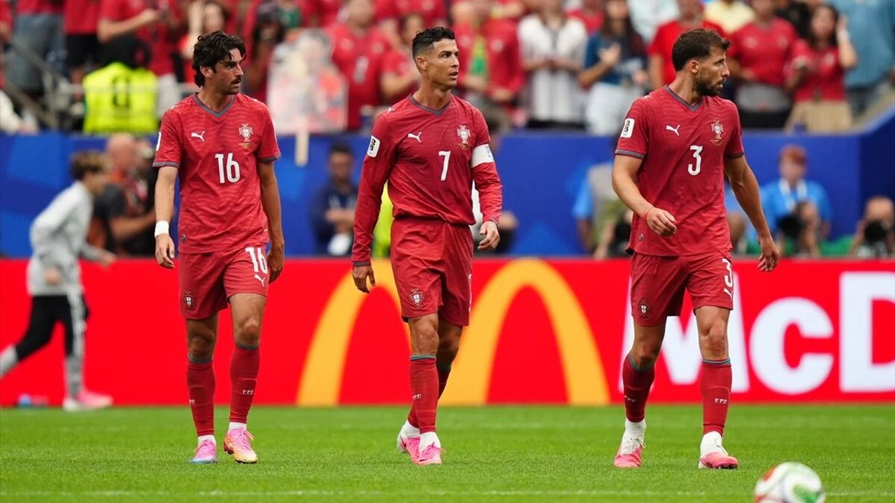 Portekiz, Özbekistan'ı 5-0 mağlup etti; Ronaldo tarih yazdı