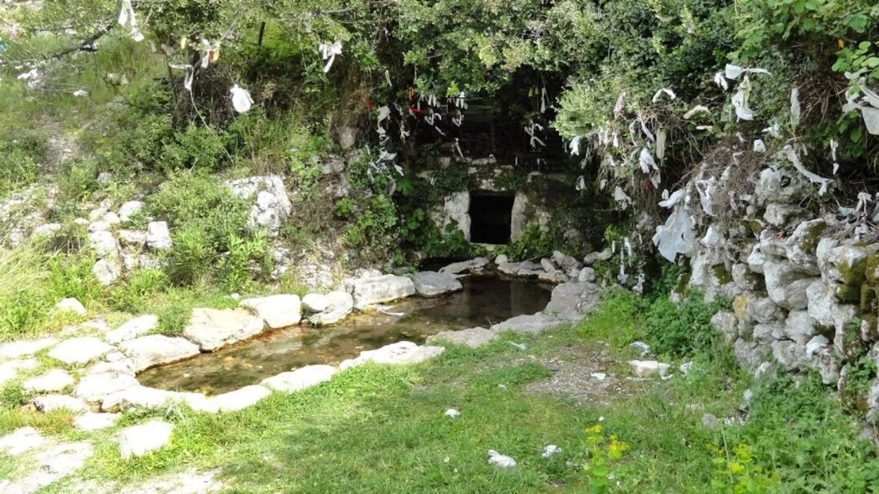Narkissos Dilek Çeşmesi'ne Nasıl Gidilir?