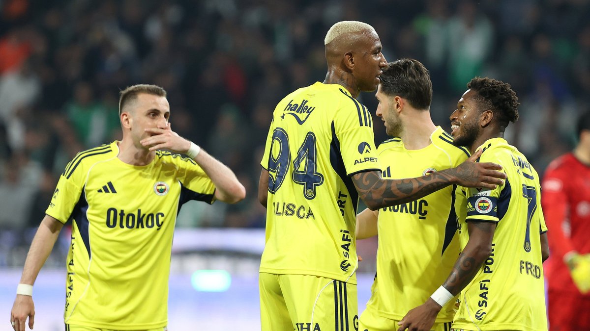 Fenerbahçe'de Yıldız İsim için Transfer İtirafi!