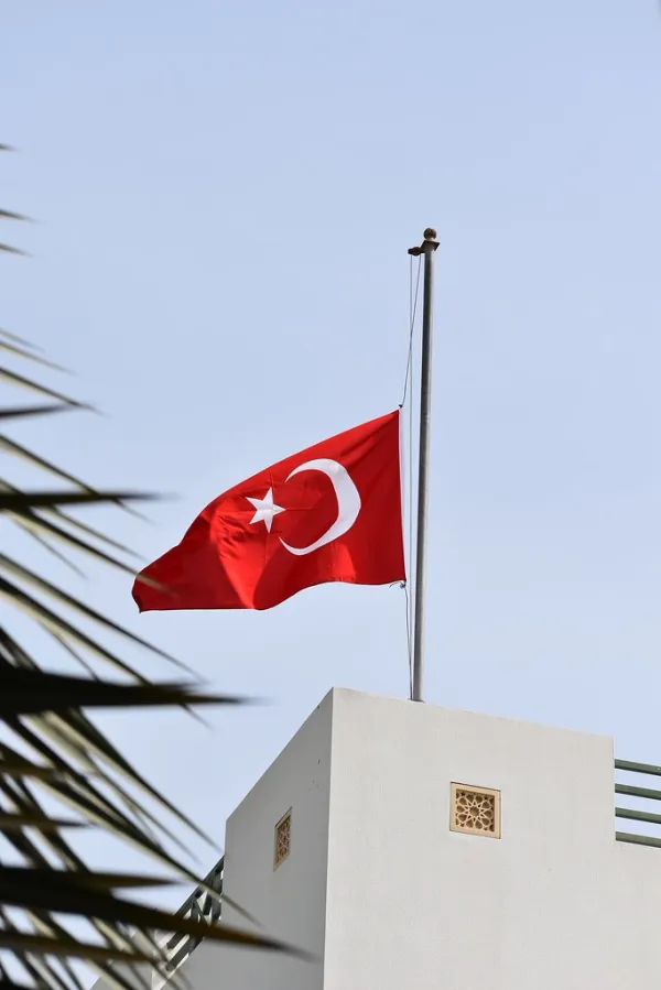 100. Gazi Koşusu'na spor dünyası akın etti! Aziz Yıldırım ve Serdal Adalı yan yana...