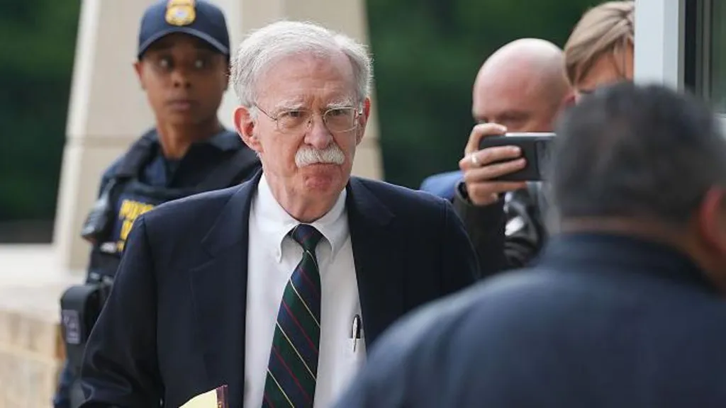 Eski Trump Danışmanı John Bolton Gizli Belgeleri Saklamakla Suçunu Kabullendi